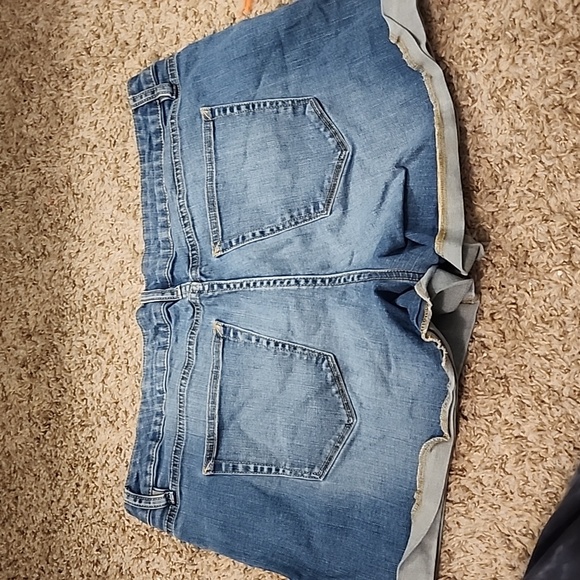 A.n.a Jean shorts size 33/16 - Picture 3 of 4